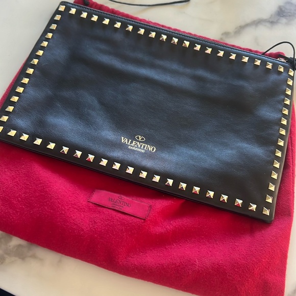 Valentino Garavani Handbags - Valentino rock stud clutch